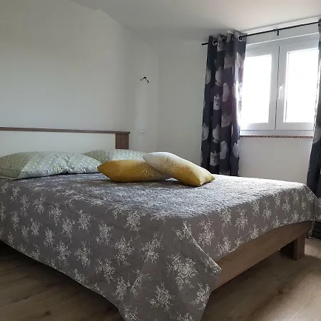 Apartmani Nora Stinjan Pula Exterior photo