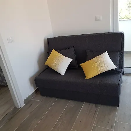 Apartmani Nora Stinjan Pula Exterior photo