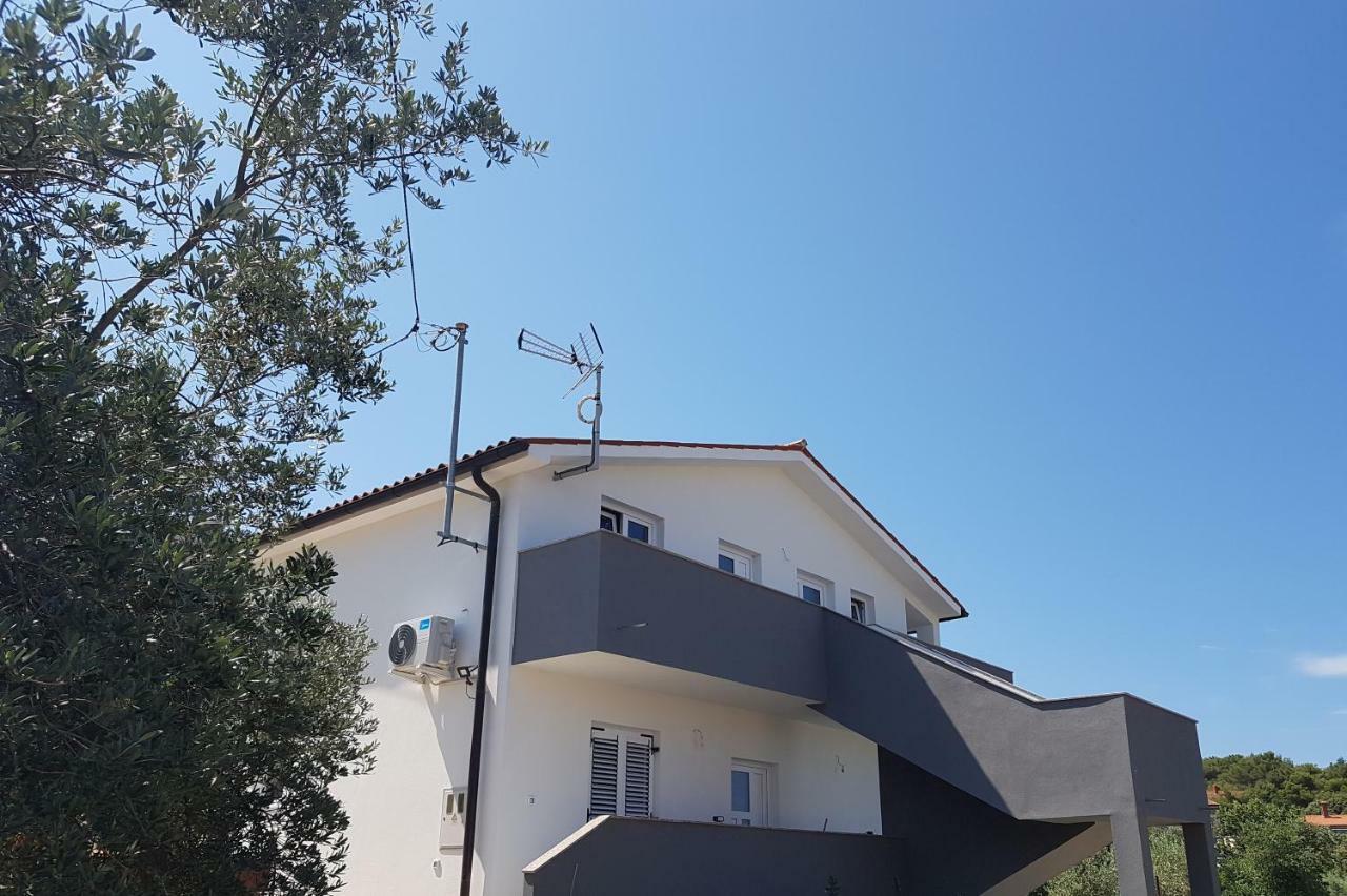 Apartment Nora Stinjan Pula